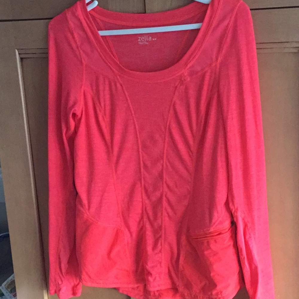 Zella exercise top - adorable!